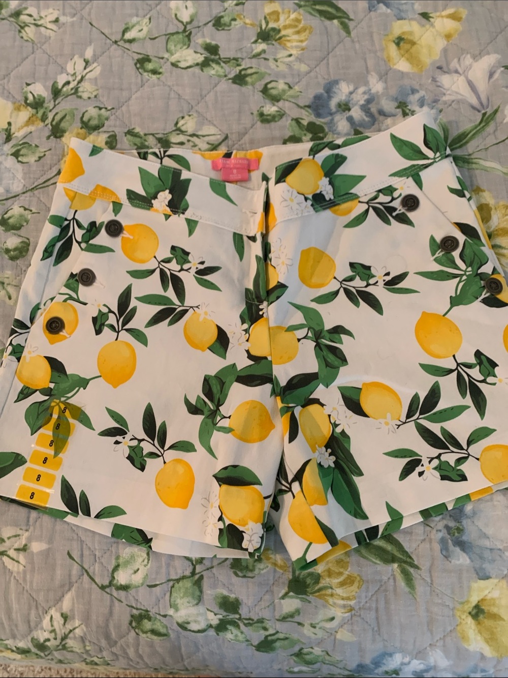 Isaac Mizrahi Women’s Lemon-Print White High-Rise Shorts